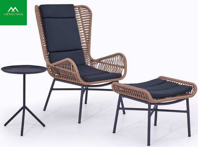 outdoor chaise chair